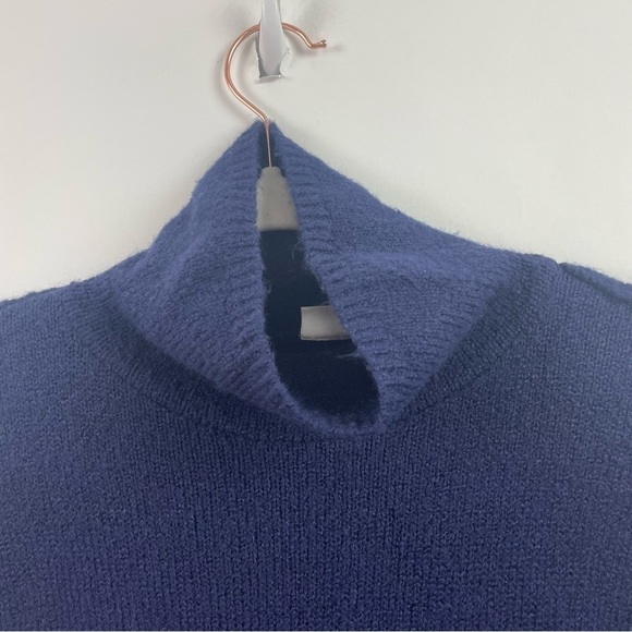 Gap Brushed Turtleneck Navy Wool Blend Relaxed Collar & Sleeves Large - Picture 2 of 14